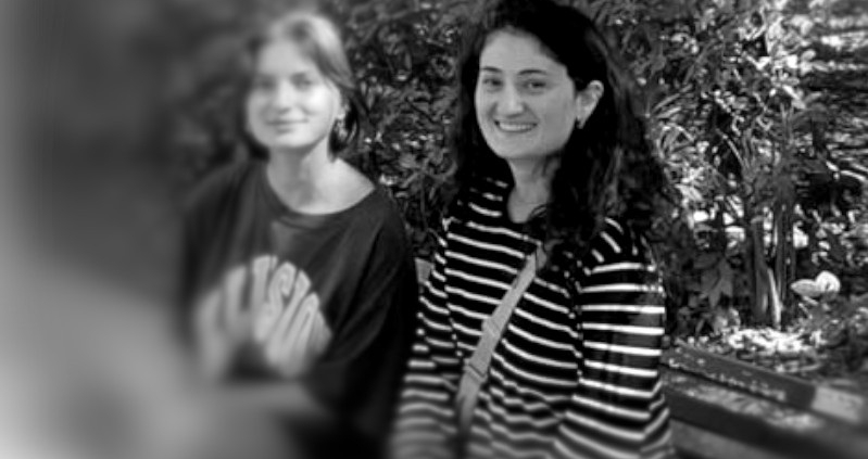 Renia und Nelly, Caseworkerinnen im Athener Team von Just Human